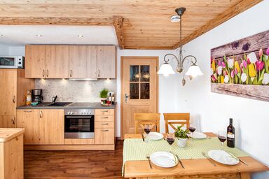 Holznerhof - Chiemgau Karte - Ferienwohnung Bauerngarten für 4 Personen, 2 Schlafzimmer, 48 m²