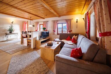 Langerbauer-Hof - Ferienwohnung Alm Stüberl, 65 qm, Balkon, 2 sep. Schlafzimmer, max. 4 Pers.