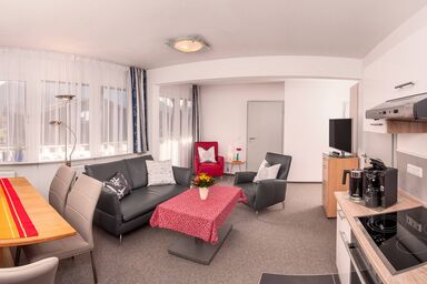 Ferienwohnung Bergzauber - Chiemgau Karte - Ferienwohnung für 4 Personen, 2 Schlafzimmer mit Balkon, 60 m²