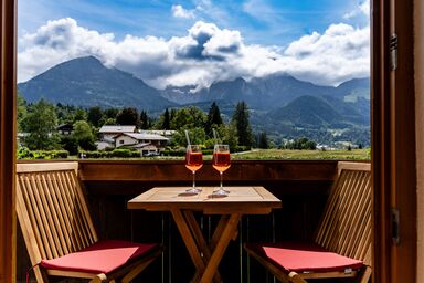 Ferienwohnung Justine - FeWo Justine, 80qm bis 4 Personen, 2 getrennte Schlafzimmer, großem Balkon und Bergblick