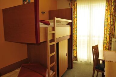 Hotel Garni*** Zerza - Apartment Rotkäppchen (1 Eltern- + 1 Kinderzimmer)