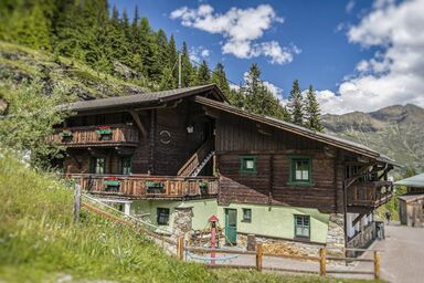 Hotel Silbertal **** - Almhütte Turmalin, OV