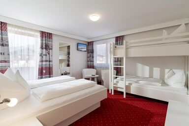 Hotel Edelweiss - Familienzimmer mit 4 Betten