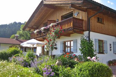 Haus Klauser - Ferienwohnung Klauser ca. 45 qm mit Südbalkon und Bergblick