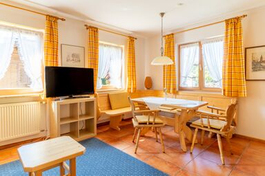 Gästehaus Hagen - Zwerchenberg-2-Raum-Ferienwohnung 43qm, DU/WC, Extra-Schlafzimmer, Küche, Balkon