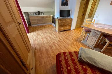 Ferienwohnung am Brandnerfeld - Ferienwohnung Watzmann, 1 bis 2 Personen, 34 qm, Balkon, Mansardenwohnung