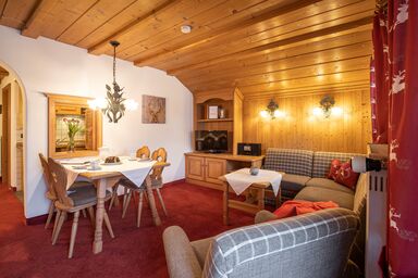 Steinberger Hof inkl. Chiemgaukarte - Westernberg 60qm, Balkon, Kochnische, 2 Schlafzimmer, Wohnzimmer, 4 Pers., WLAN