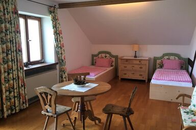 Villa Sawallisch - Apartment Mozart mit 2 Schlafzimmer max. Personen 4
