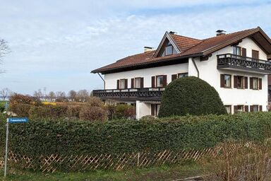 Ferienwohnung am Frauenbach - Ferienwohnung in 150m Nähe zum Chiemsee