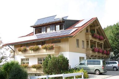 Haus Vierjahreszeiten - Ferienwohnung 1 im Nebenhaus