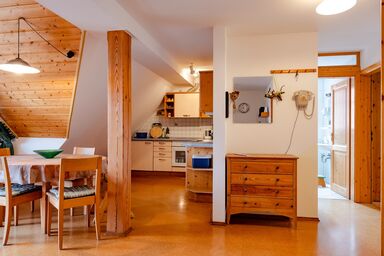 BiolandHof Röttenbacher - 2 Ferienwohnung Dachgeschoss mit überdachtem Südbalkon