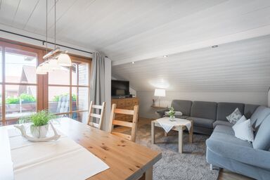 Gästehaus Stich - Ferienwohnung Ornach-Stube