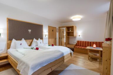 Gartenhotel Rosenhof bei Kitzbühel - Studio mit Küche & Balkon im Gartenhotel Rosenhof