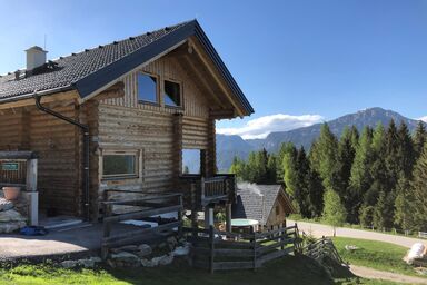 Ferienhaus in Pruggern mit Grill, Terrasse und Garten und Panoramablick