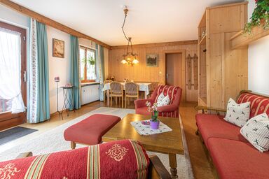 Ferienwohnung Ringsgwandl - Ferienwohnung Rosenquarz 70qm, Balkon, Küche, 2 Schlafzimmer, 1 Wohnschlafzimmer