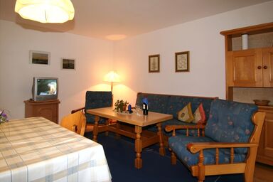 Ferienwohnung Katharina 2 - Ferienwohnung 1 bis 4 Personen, 65 qm, 1 separates Schlafzimmer, Terrasse