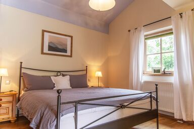 Auszeit Urlaubswohnungen - Chiemgau Karte - Ferienwohnung Sonnenblume für 4 Personen, 2 Schlafzimmer, Balkon, 59 m²