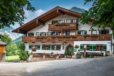 Kaltbachlehen Ferienwohnungen - Ferienwohnung Vogelnest, 2-4 Personen, 42 qm, Dusche/WC, TV, W-LAN, Ostbalkon