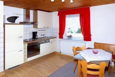Gästehaus Jutta (Jungwirt) - Ferienwohnung Nr. 3 (50qm) mit Küche und Doppelbett