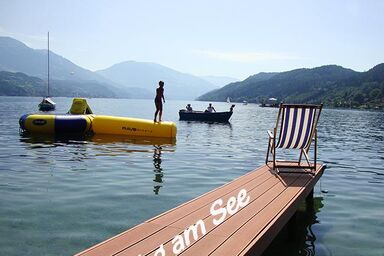 Seepension und Landhaus Gruber - Familienzimmer, Bad, WC, Seeblick