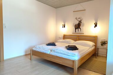 Pension Almhof - Dreibettzimmer, Dusche, WC, Balkon