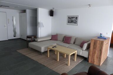 moderne, grosszügige Ferienwohnung nahe Dorfzentrum