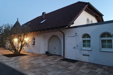 Maisonette Ferienwohnung mit überdachter Lounge-Terrasse