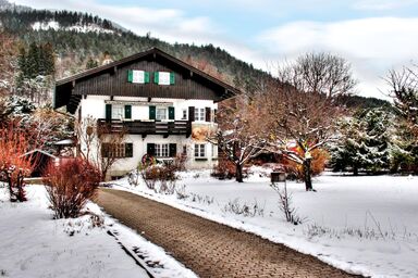 Ferienwohnung in Garmisch-Partenkirchen mit Terrasse
