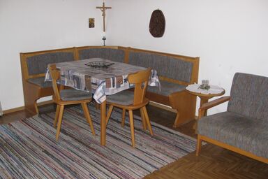 Almhäusl - Chiemgau Karte - Ferienwohnung Kienberg für 4 Personen, 2 Schlafzimmer, Balkon, 60 qm