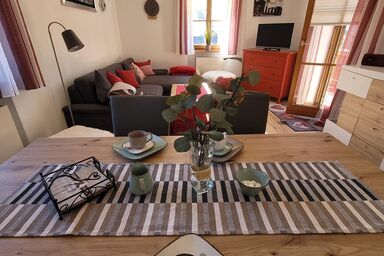 Ferienwohnung Vroni - Ferienwohnung mit separatem Schlafzimmer 60 qm