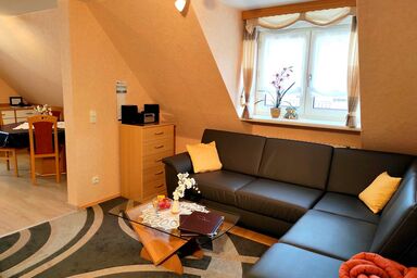 Ferienwohnung “Am Oberen Tor“ - Ferienwohnung 1 im Dachgeschoss mit Balkon