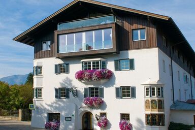 Gasthof Isserwirt - Zur Traube - Dreibettzimmer mit Dusche od. Bad, WC