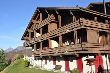 HasliRent, Engelhorn, (Hasliberg Reuti). 2.5 Zimmer Wohnung im Parterre eines Mehrfamilienhauses