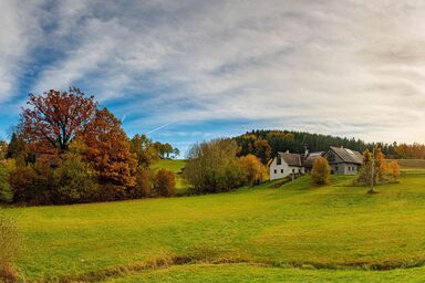 Wunderschönes Ferienhaus in Schloß Rosenau mit Offenerem Kamin