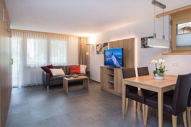 Top Ferienwohnung Dom (SkiIn/SkiOut)