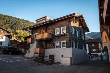 Ferienwohnung Dorfbrunnu 4-Bettwohnung, Dusche, WC