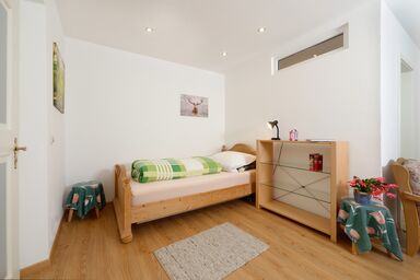 Gästehaus Koyerbauer Boardinghouse - Apartment-Einzelzimmer Dusche/WC, TV, Küche und Ost-Balkon - ohne Frühstück