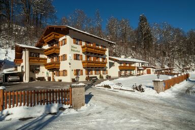 Gästehaus Achental - Doppelzimmer mit Dusche und WC, Balkon oder Terrasse