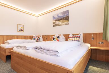 Mountain Fresh. alpine easy stay - Dreibettzimmer ohne Frühstück