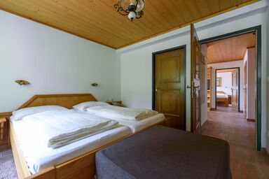 Landhaus Ausswinkl - Appartement/2 Schlafräume/Bad, WC
