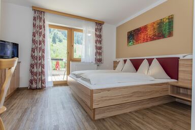 Theresa, ***Hotel- Pension - Doppelzimmer 16,19