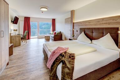 Berghotel Jaga-Alm - Familienzimmer Seeblick Alm Inklusive