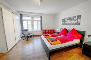 ZH Raspberry l - Oerlikon HITrental Apartment