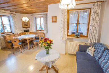 Landhaus Fürberger - Ferienwohnung 3 75 qm, Schlafzimmer, Küche, Balkon, TV, 4 Pers.