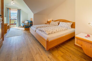 Ferienwohnungen Schweiger - Ferienwohnung Westernberg 90 qm, Balkon, Küche, 2 Schlaf- und 1 Wohnzimmer, max 4 Pers, WLAN