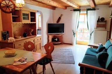 Sulzenhof - Ferienwohnung I 40 qm, Balkon, Küche, 1 Schlafzimmer, Wohnzimmer, max 4 Personen