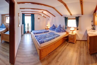 Biohof Wallnerhof - Chiemgau Karte - Ferienwohnung für 4 Personen mit 2 Schlafräumen, 75 qm