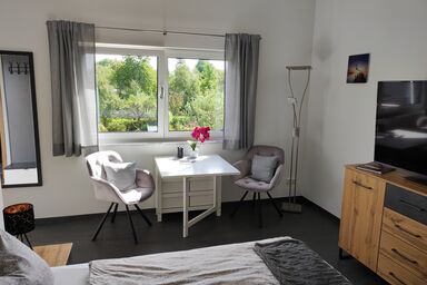 Ferienwohnung Morgensonne - Ferienwohnung 25qm, mit Balkon und separaten Schlafzimmer