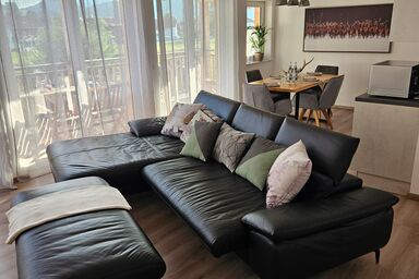 Chalet Panoramablick - Chiemgau Karte - Ferienwohnung bis 5 Personen, 2 separate Schlafzimmer, 100 m²