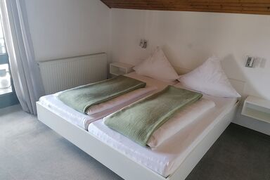 Pension an der Linde - Dreibettzimmer